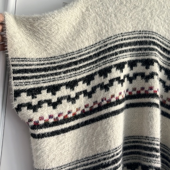 Eyelash Knit Fall Poncho from Anthropologie EUC - Picture 7 of 13